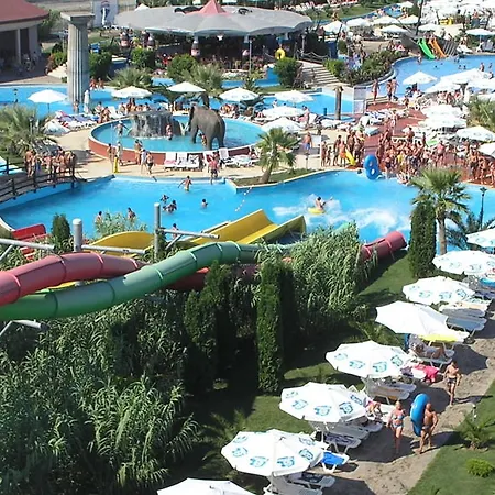 アパートホテル Summer Dreams -apartcomplex