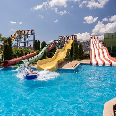 Summer Dreams -apartcomplex 3* סאני ביץ'