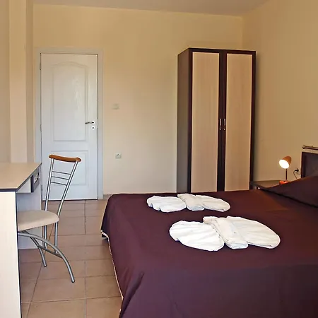 מלון דירות Summer Dreams -apartcomplex 3*