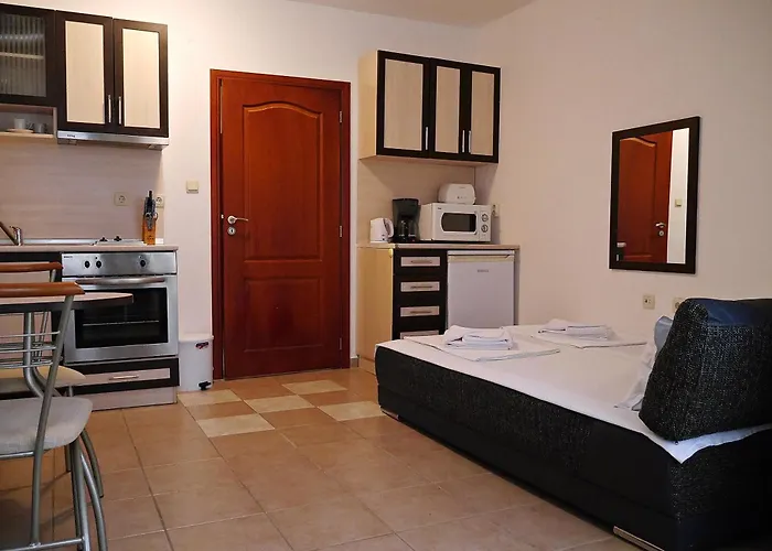 Summer Dreams -apartcomplex