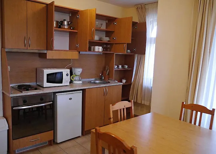 Summer Dreams -apartcomplex