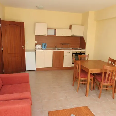 Summer Dreams -apartcomplex Lägenhetshotell 3*