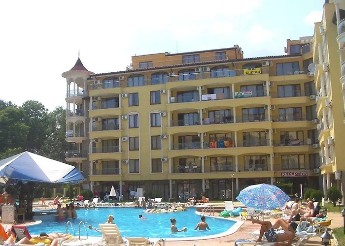 Summer Dreams -apartcomplex Lägenhetshotell 3*