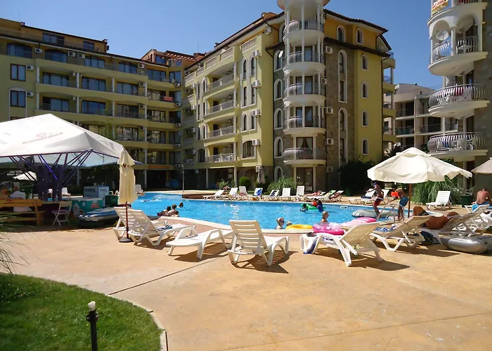 Summer Dreams -apartcomplex