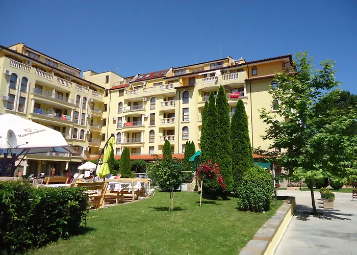 Summer Dreams -apartcomplex Lägenhetshotell 3*