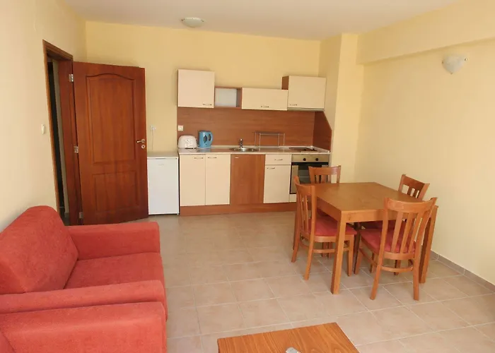 Summer Dreams -apartcomplex Lägenhetshotell 3*